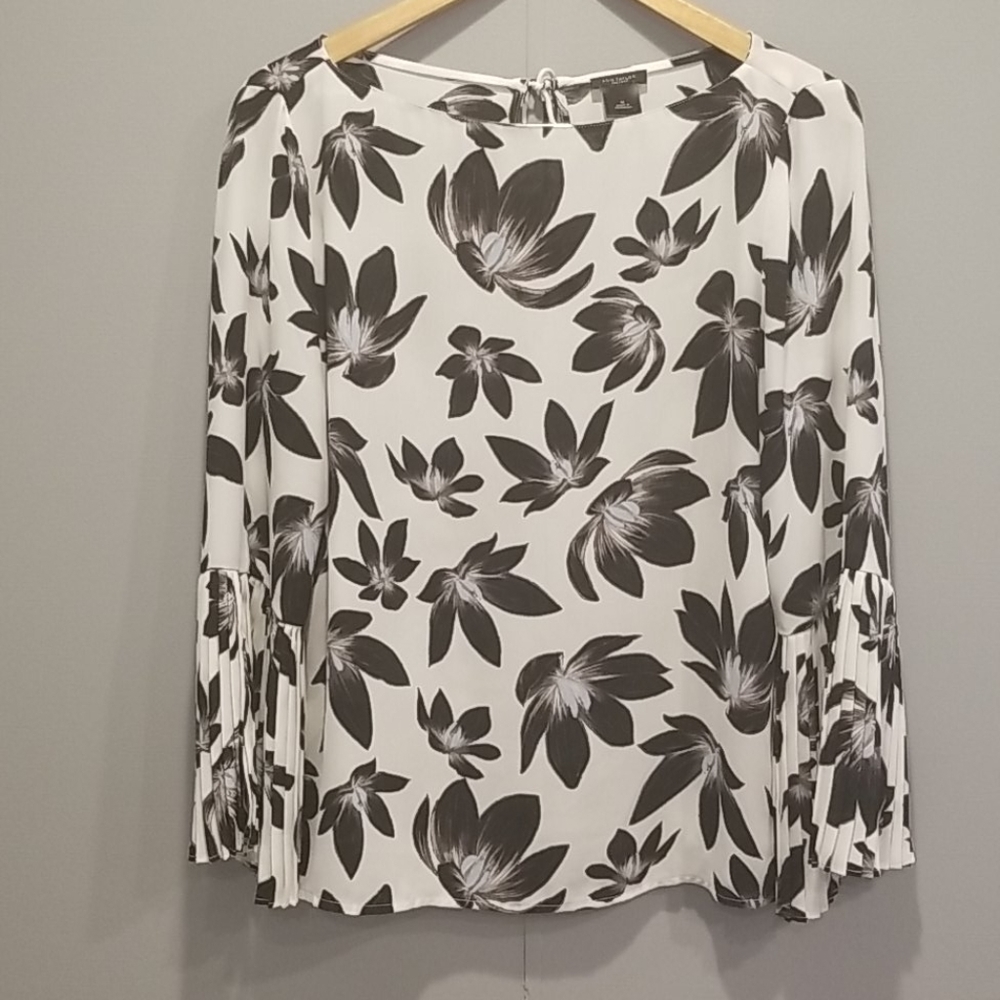 Ann Taylor Factory Bell Sleeve Blouse Sz M